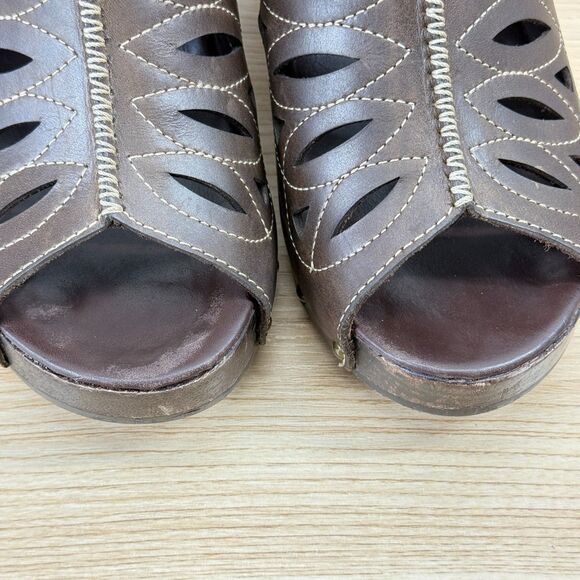 Dansko Womens Rowena Sandals Size 41 (US 10.5-11) Brown Leather Wooden Heel Shoe - Picture 11 of 12